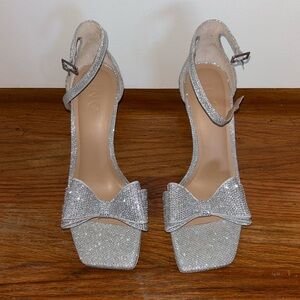 INC Women’s Apra Bow open toe Silver Sparkle heel size 7